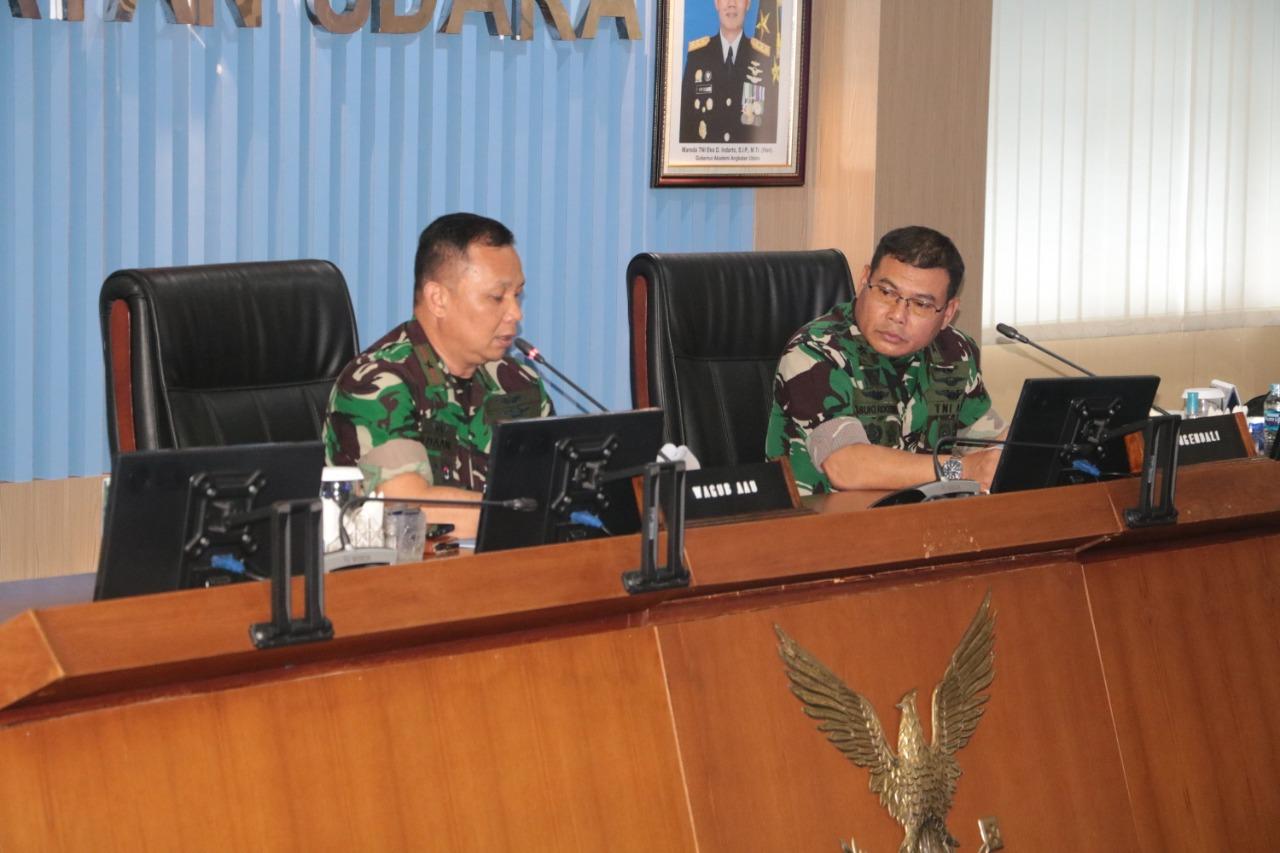 TIM AUDIT ITJENAU MENJADI MEDIA AAU BERBENAH DIRI