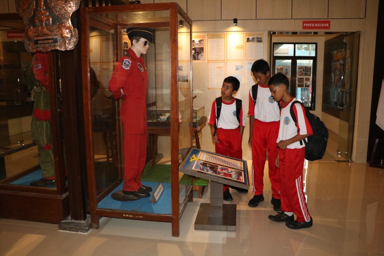 MUSEUM KARBOL MOTIVASI SISWA SMP N.2 KARANGNONGKO KLATEN   
