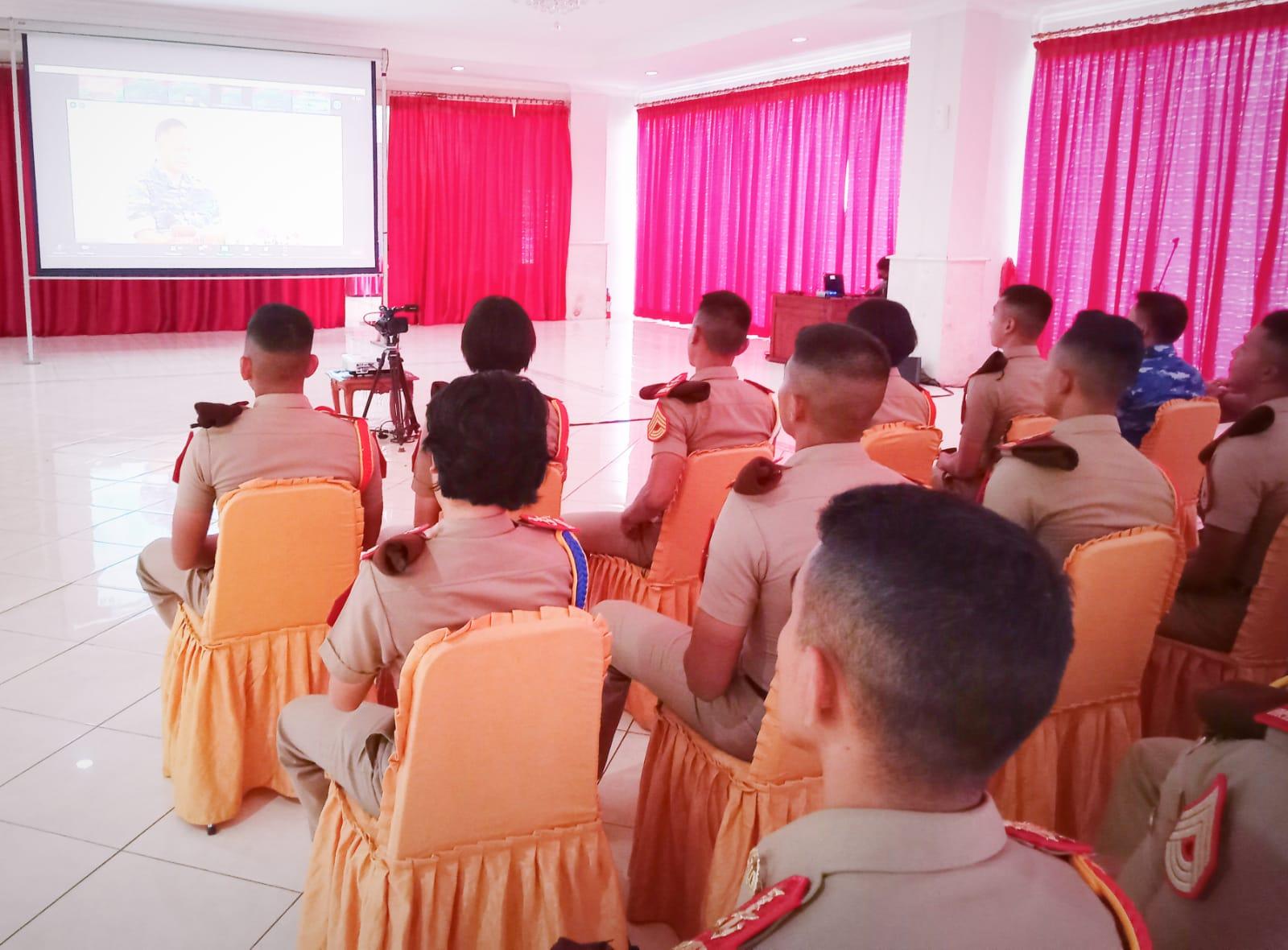 TARUNA AAU IKUTI SEMINAR NASIONAL TNI AU