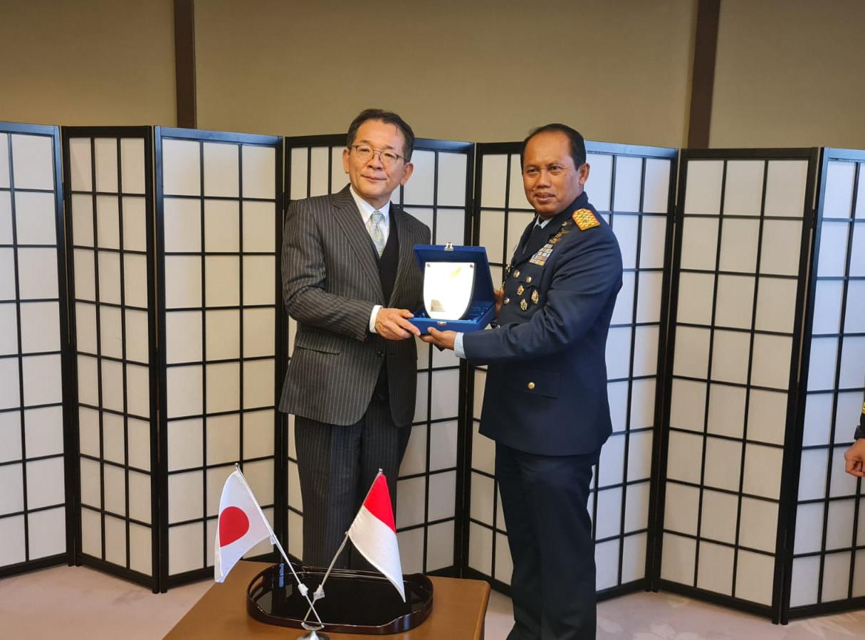 Toward Respected Air Force Academy in Region : Gubernur AAU Mengunjungi National Defense Academy (NDA) Jepang