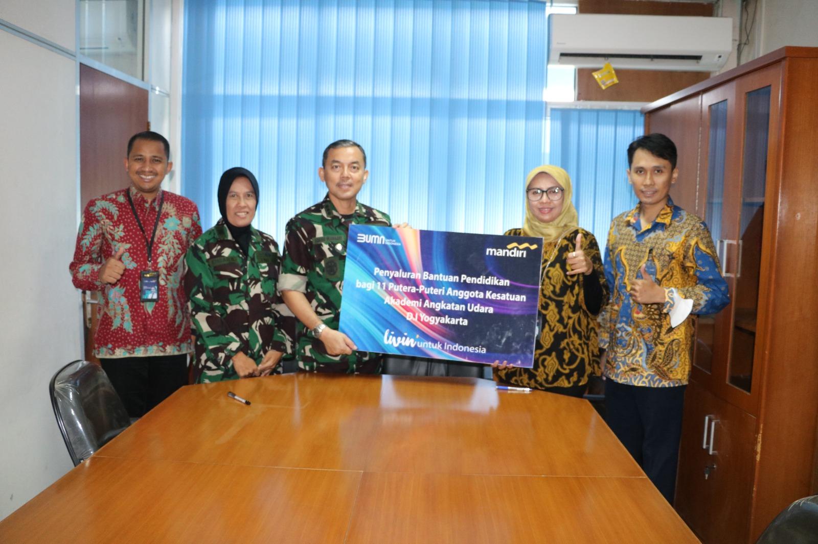 BANK MANDIRI SERAHKAN BEASISWA BAGI PUTRA-PUTRI ANGGOTA AAU