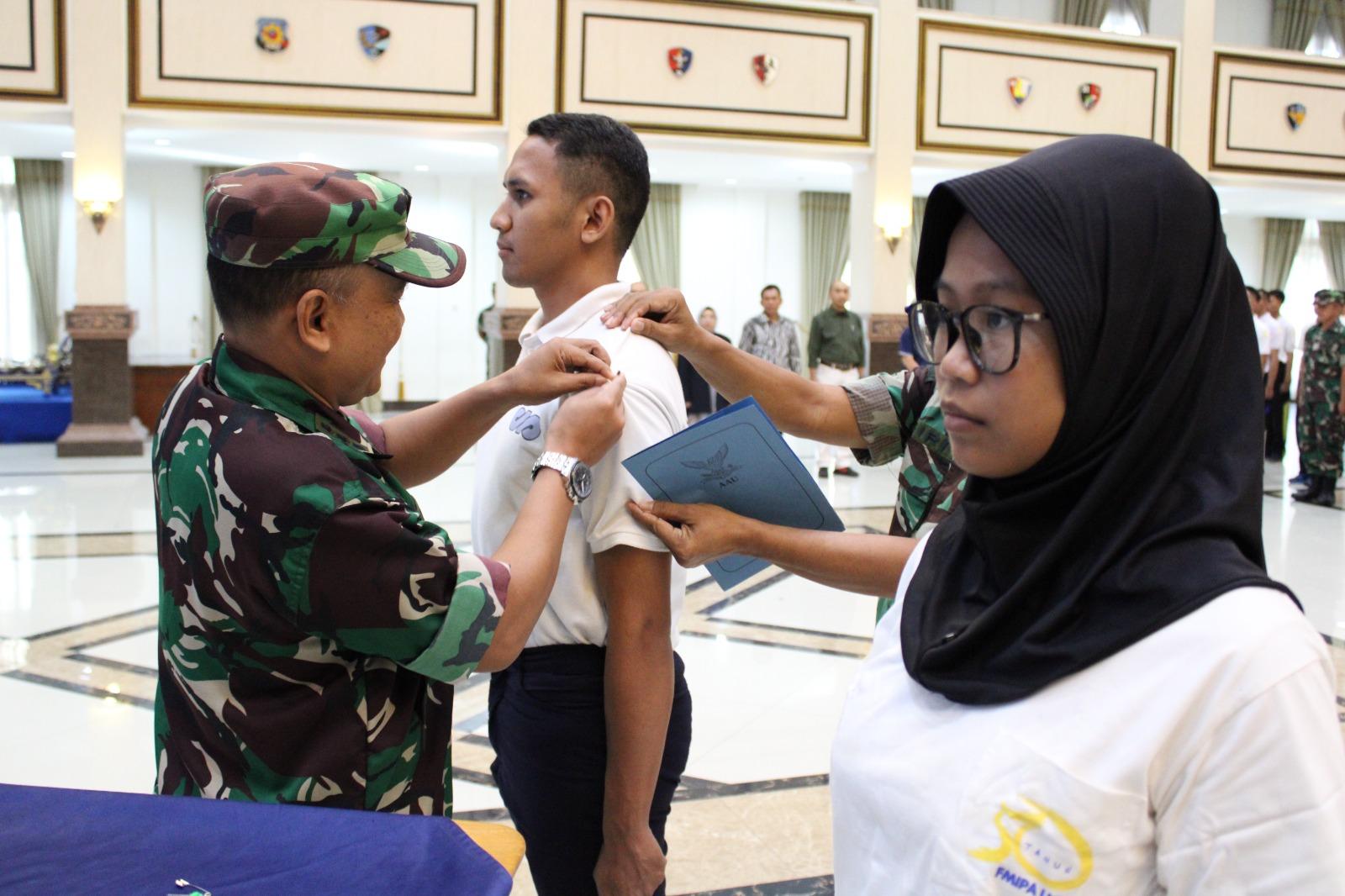 AAU MEMFASILITASI PELATIHAN KEPEMIMPINAN DAN BELA NEGARA BAGI MAHASISWA PERGURUAN TINGGI SE-DIY
