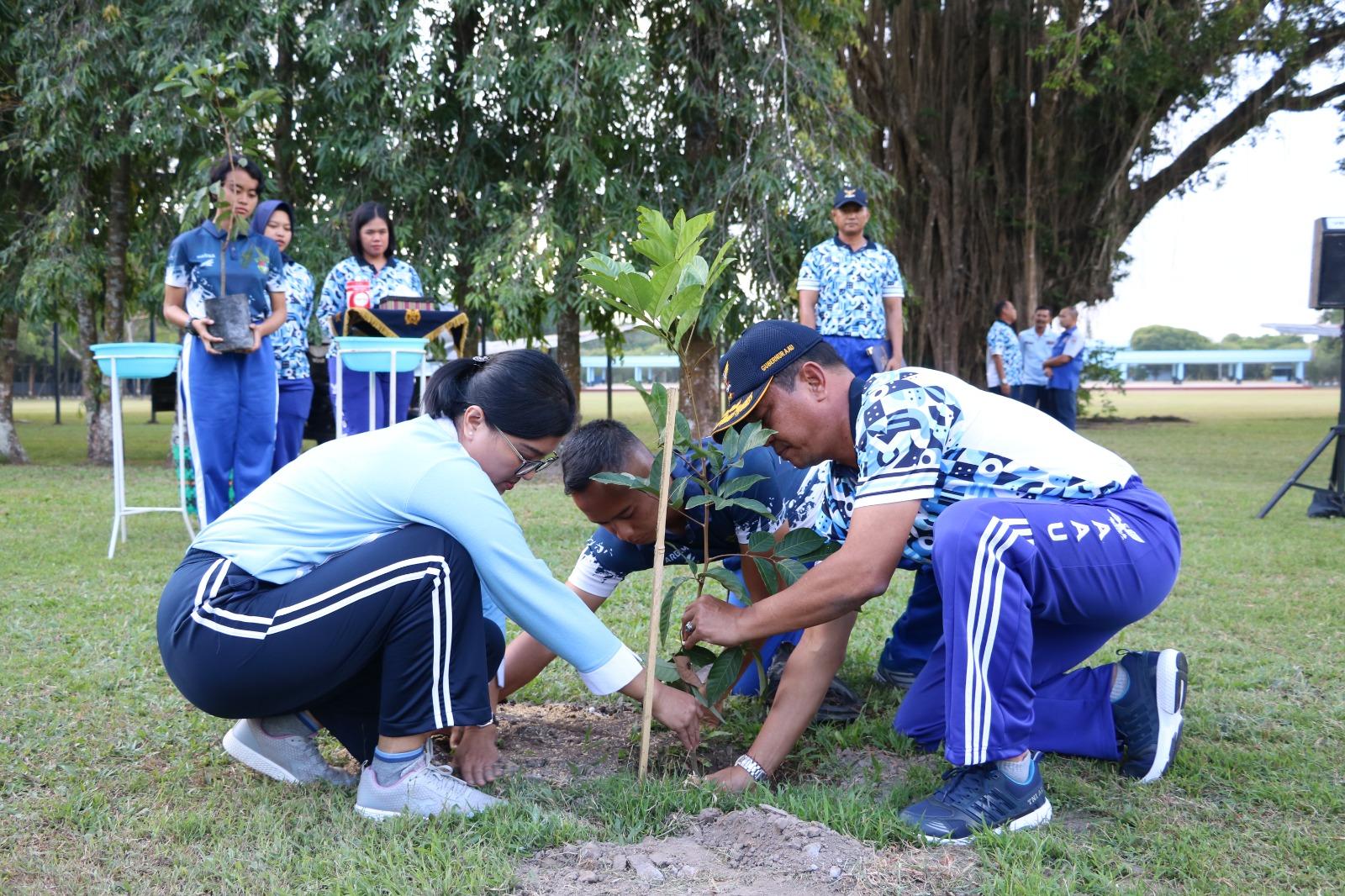 GUBERNUR AAU BERSAMA CAPAJA 2023 TANAM POHON RAMBUTAN DAN CABAI