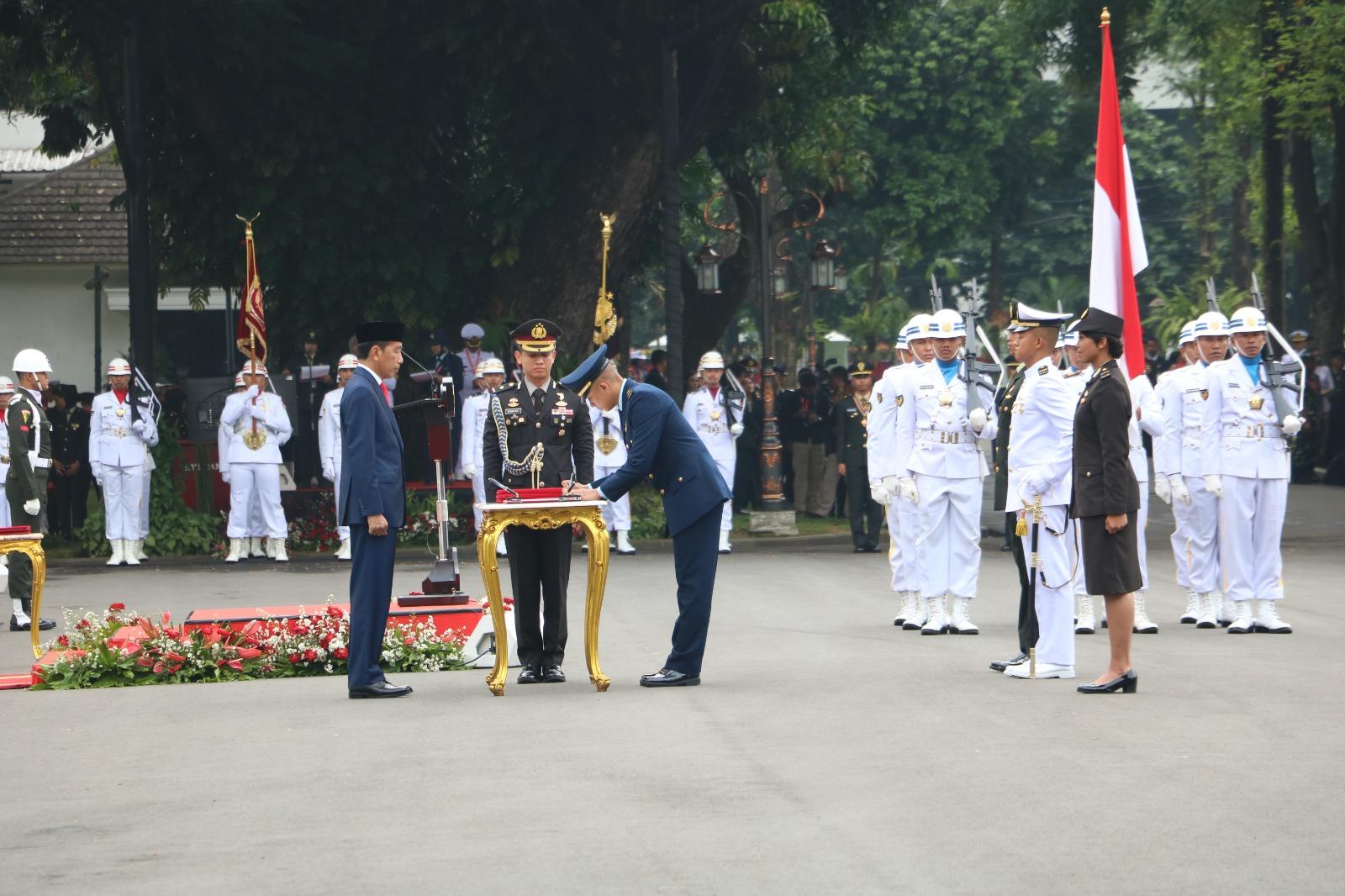 114 PAJA AAU MENGIKUTI ARAHAN PRESIDEN RI