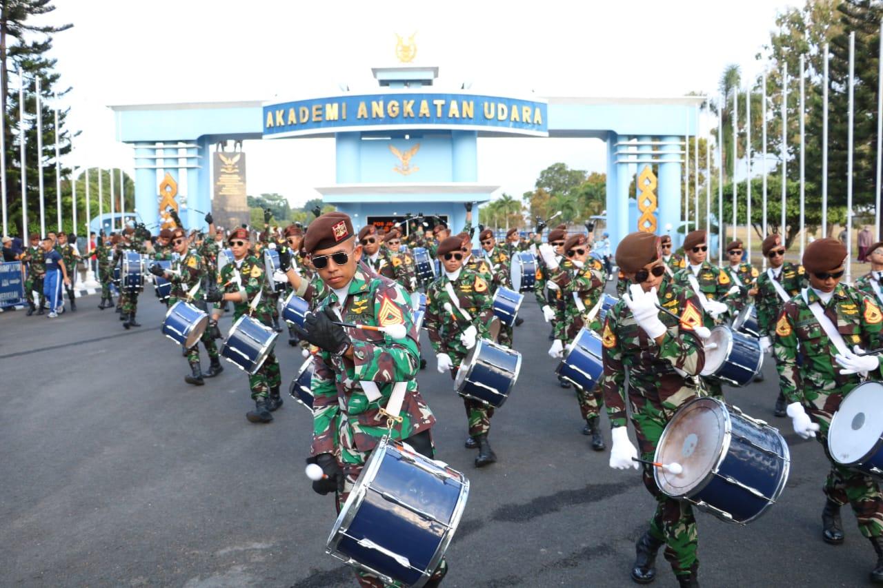 TOUR DE CAMPUS WUJUD KETERBUKAAN AAU KEPADA PUBLIK