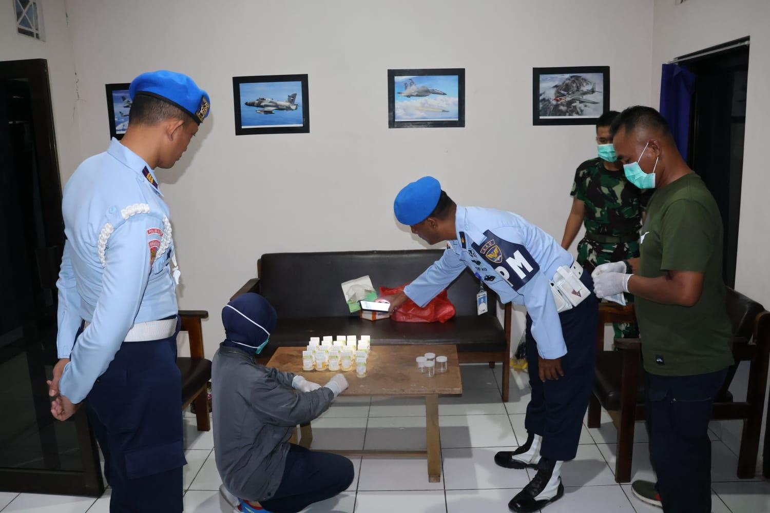 MENYAMBUT HUT KE-77 POMAU, SATPROV DENMA AAU GELAR RASIA ANTI NARKOBA 