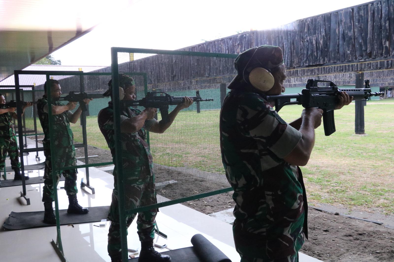 ASAH KEMAMPUAN, PRAJURIT AAU LATIHAN MENEMBAK