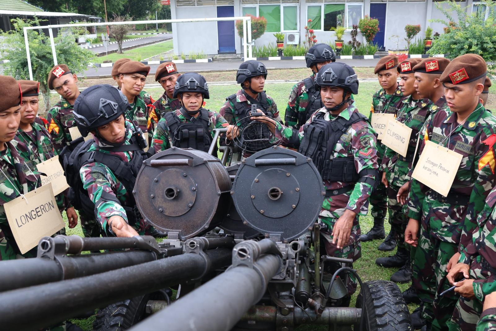 PRATAR AAU BERKUNJUNG KE DENHANUD 474 KOPASGAT