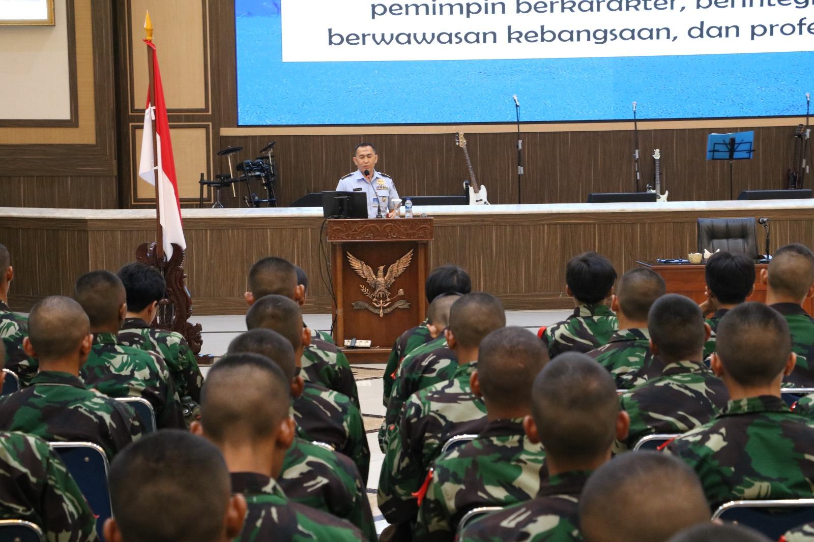 TEKNIK MANAJEMEN INDUSTRI DIJELASKAN KEPADA PRATAR AAU