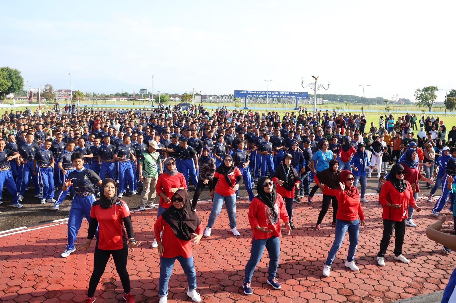 TOUR DE CAMPUS WUJUD KETERBUKAAN AAU KEPADA PUBLIK