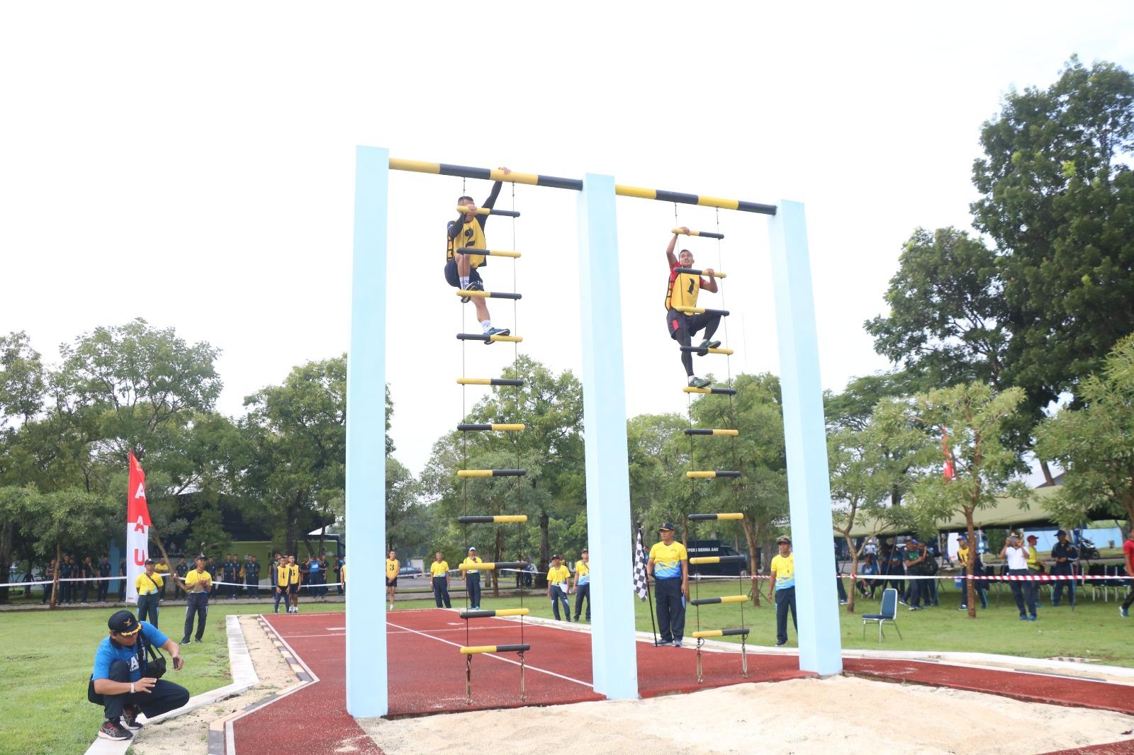 OBSTACLE RUN MENJADI TANTANGAN TERBERAT PADA KEJUARAAN PENTATHLON GUBERNUR AAU CUP 2024.