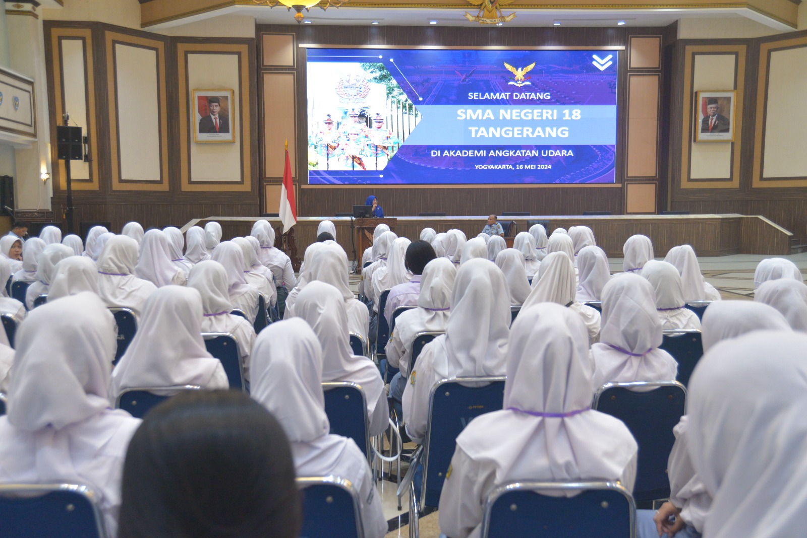 KUNJUNGAN SISWA SMA NEGERI 18 TANGERANG SELATAN KE AAU