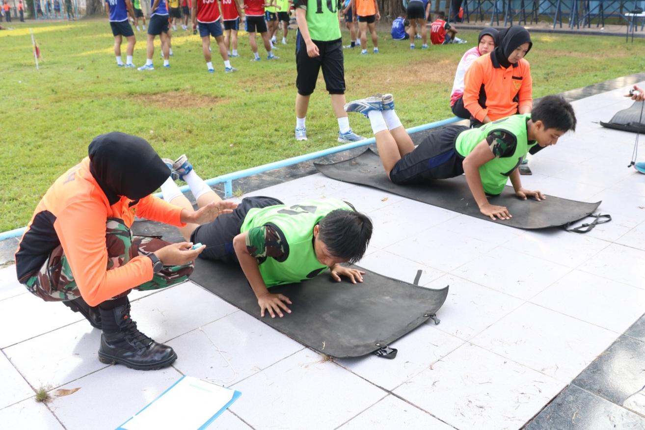 EVALUASI DAN PENINGKATAN KUALITAS FISIK TARUNA AAU TINGKAT I MELALUI TES KESEGARAN JASMANI