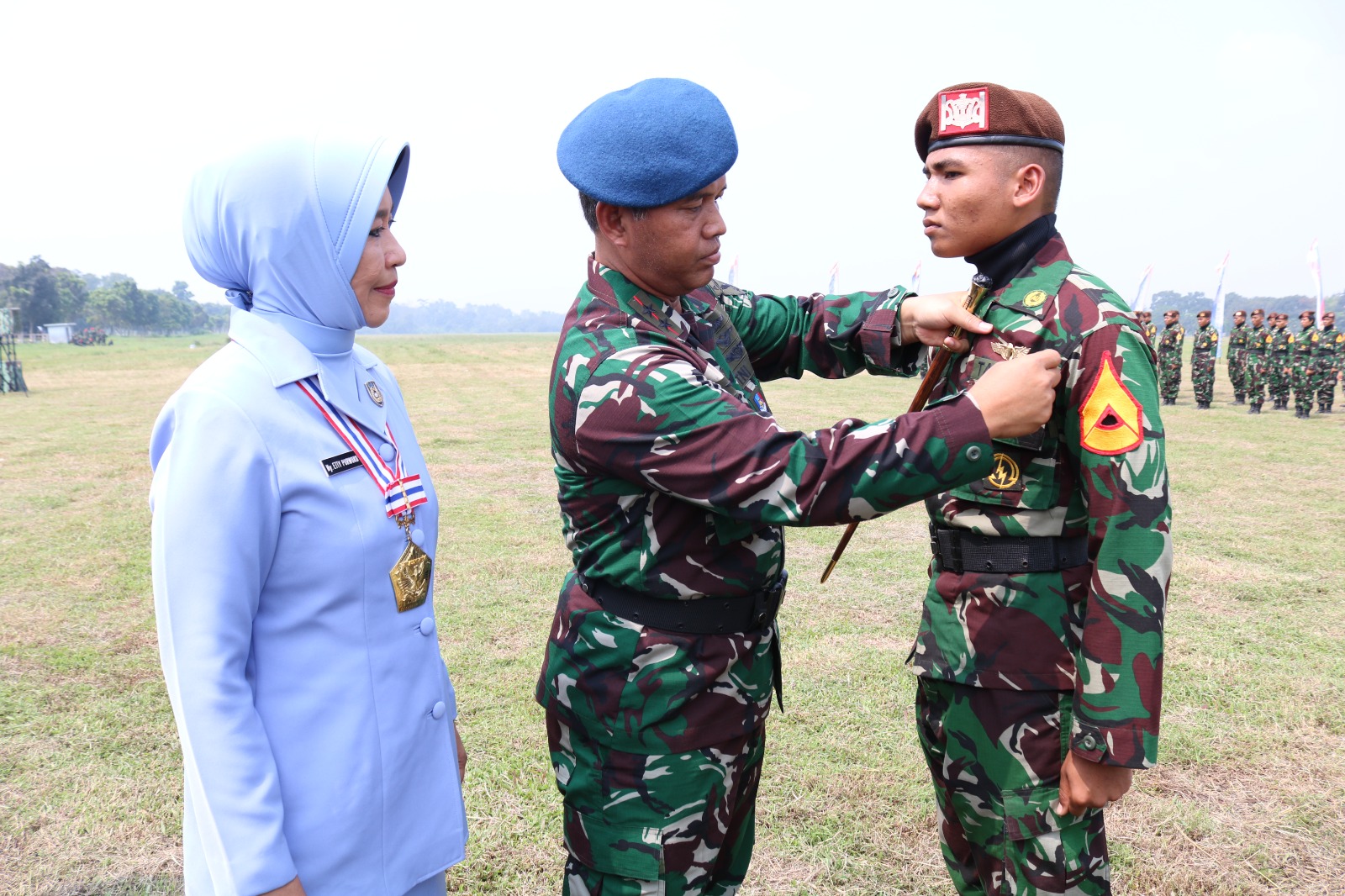 GUBERNUR AAU HADIRI UPACARA PENUTUPAN SUSPARADAS A-200