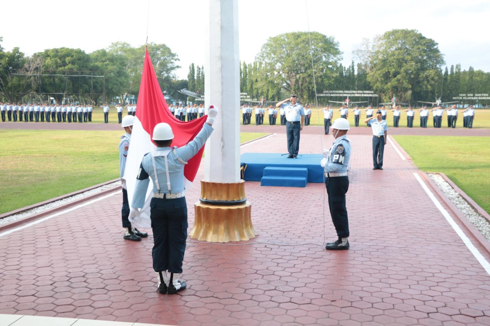 UPACARA BENDERA MINGGUAN, TINGKATKAN NASIONALISME DAN PATRIOTISME