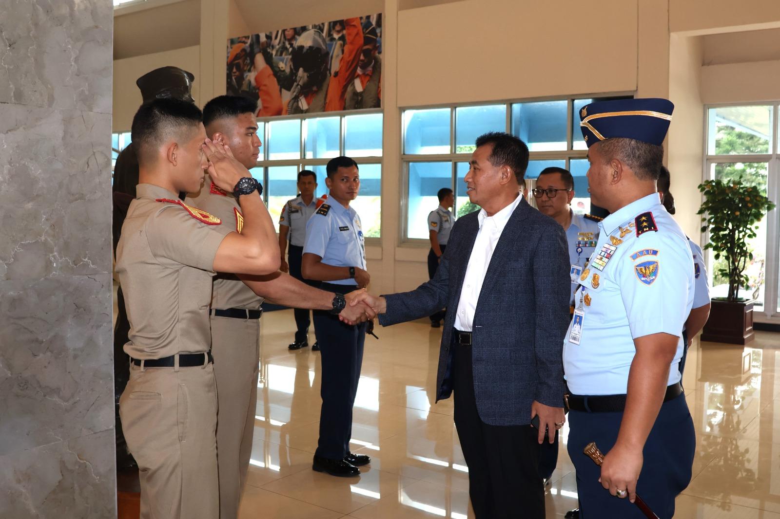 CAPAJA AAU MENDAPATKAN PEMBEKALAN DARI TOKOH TNI AU