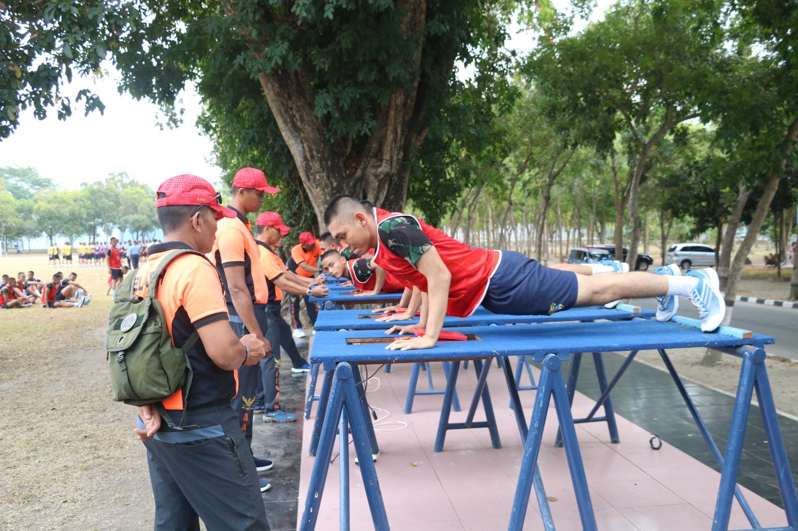 AKADEMI ANGKATAN UDARA GELAR TES KESEGARAN JASMANI UNTUK TARUNA TINGKAT III