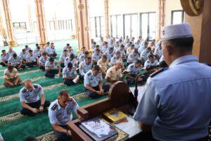 TINGKATKAN IMAN DAN TAQWA, ANTAP AAU LAKSANAKAN IBADAH