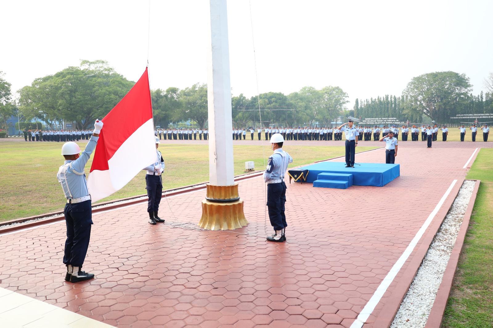 UPACARA BENDERA WUJUD NASIONALISME