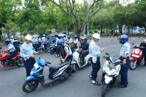 PEKAN DISIPLIN : SATPROV DENMA AAU LAKSANAKAN PEMERIKSAAN KENDARAAN BERMOTOR