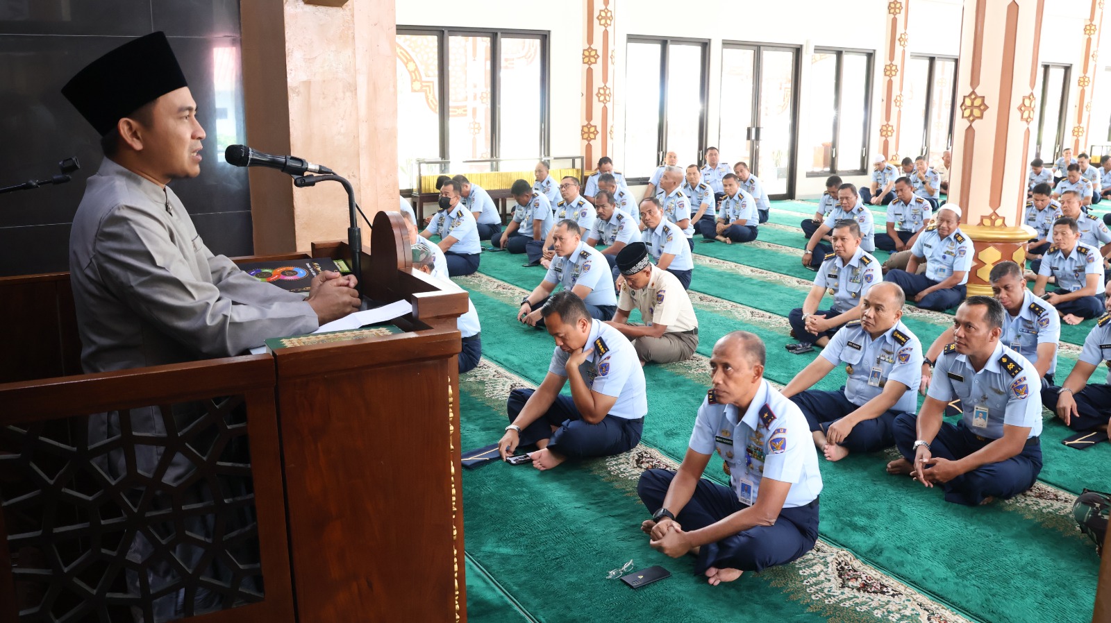 SHOLAT DHUHA DI AAU : MENGUATKAN SPIRITUALITAS MELALUI IBADAH YANG KHUSYU