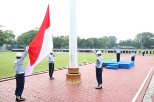 Upacara Bendera Mingguan AAU : Meneguhkan Nasionalisme dan Patriotisme