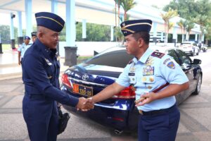 Gubernur AAU Terima Kunjungan Kehormatan Delegasi RTAF