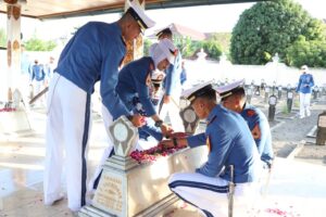 Jelang Penutupan Pendidikan, Capaja AAU Tabur Bunga di Makam Jenderal Besar Soedirman