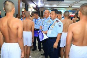 Gubernur AAU Dampingi Kasau Hadiri Sidang Pantukhir Pusat Taruna Akademi TNI 2025
